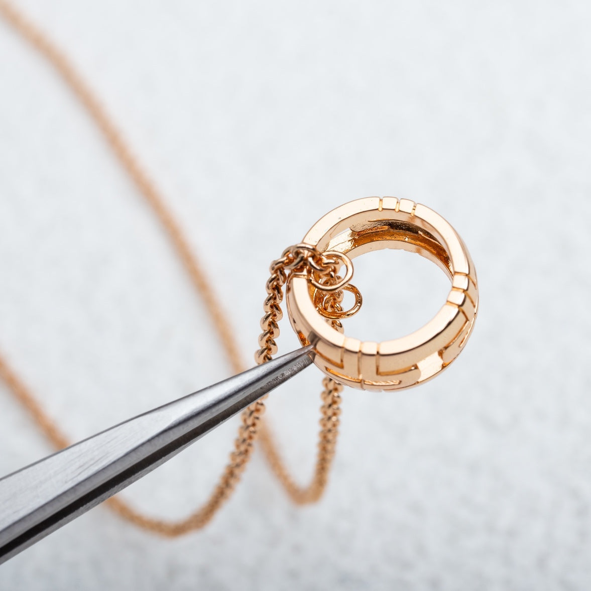 [Luna Brilliance]PARENTESI NECKLACE PINK GOLD