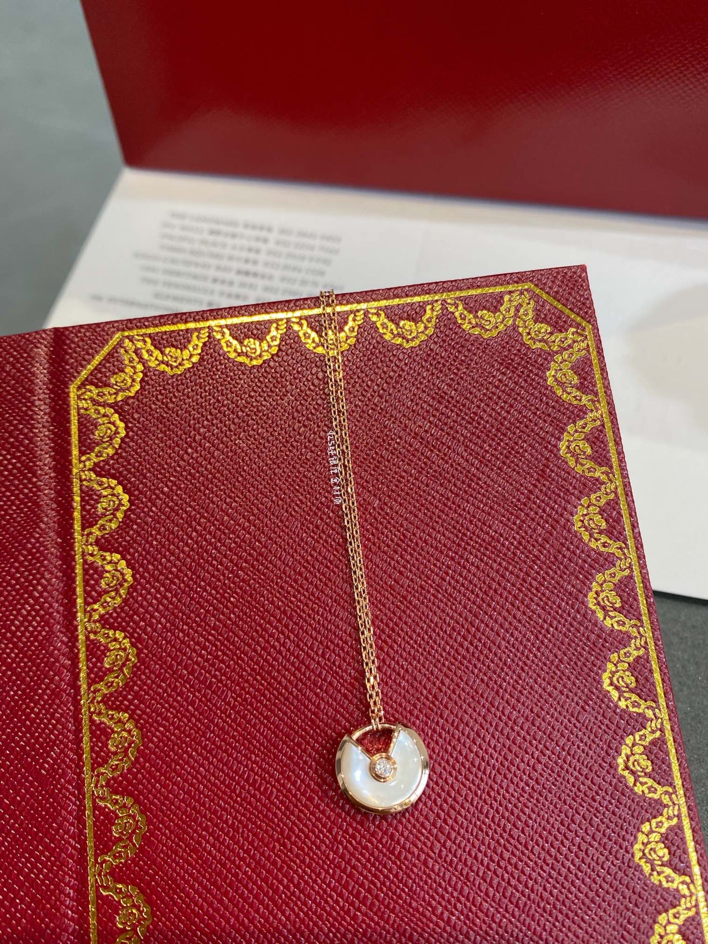 [Luna Brilliance]AMULETTE ROSE GOLD MOP NECKLACE
