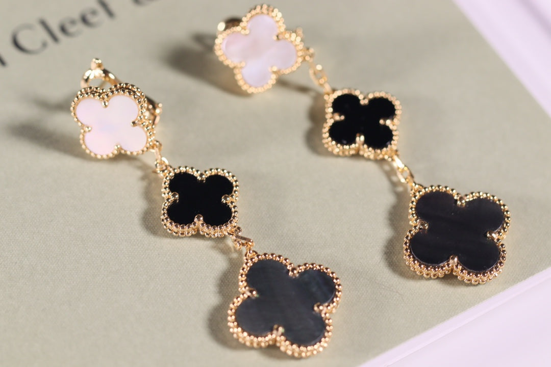 [Luna Brilliance]CLOVER EARRINGS GOLD ONYX MOP 3 MOTIF