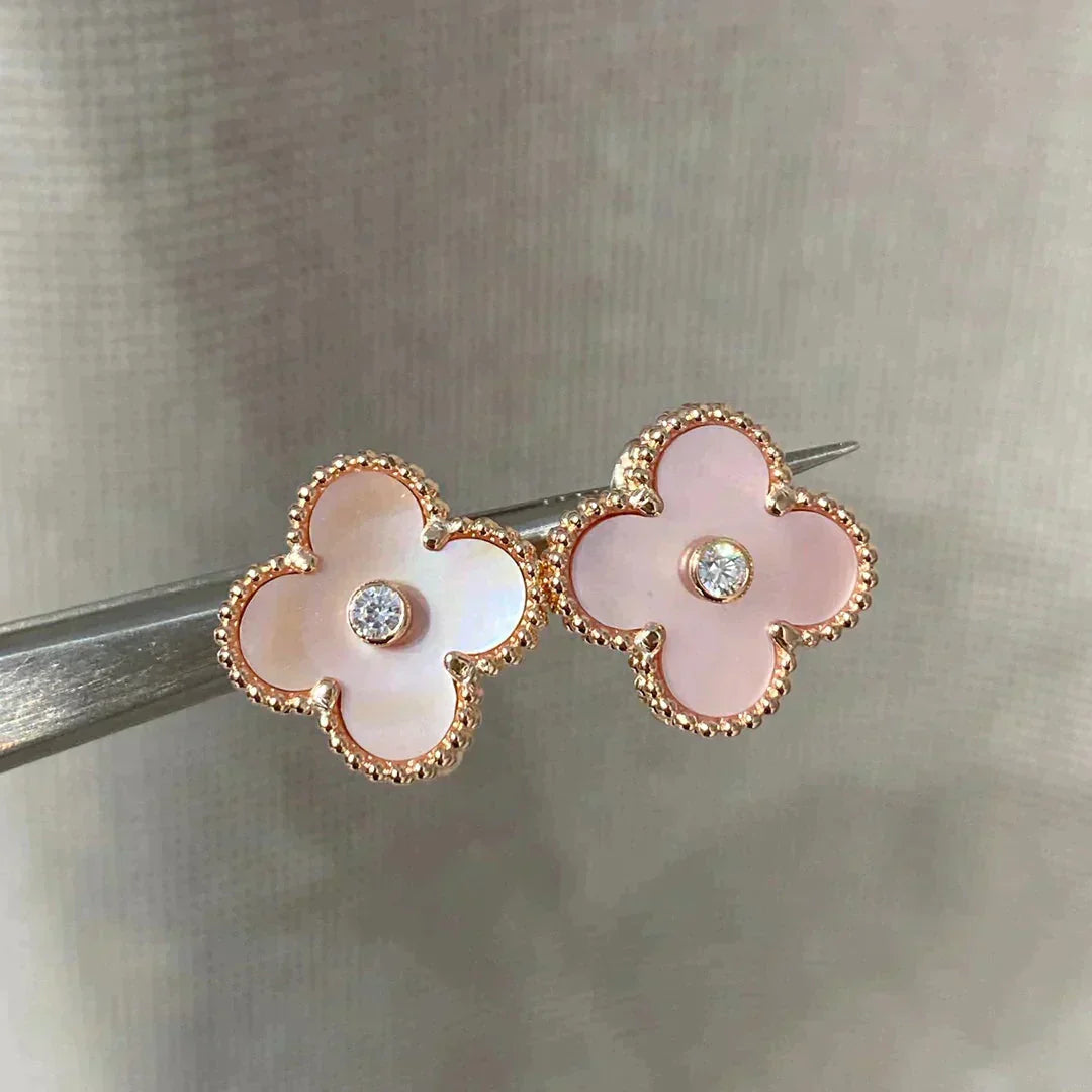 [Luna Brilliance]CLOVER MEDIUM 1 MOTIFS  PINK MOP DIAMOND EARRINGS