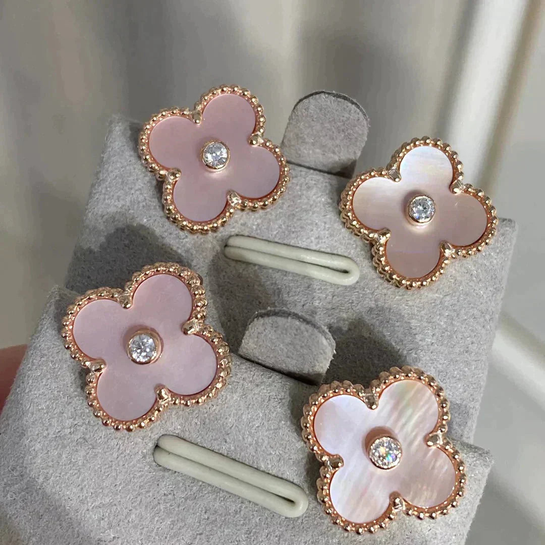[Luna Brilliance]CLOVER MEDIUM 1 MOTIFS  PINK MOP DIAMOND EARRINGS