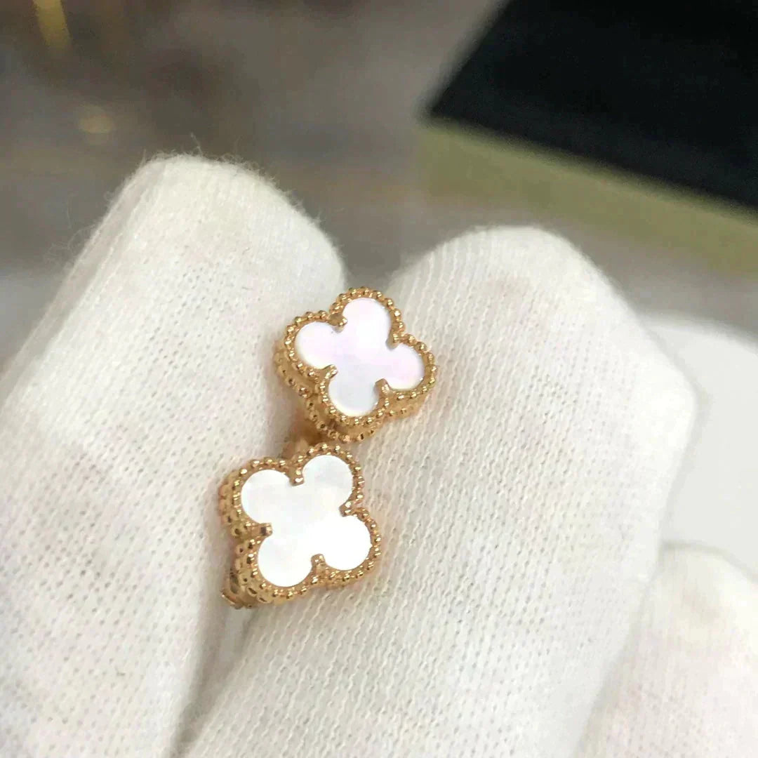 [Luna Brilliance]CLOVER MINI 9.5MM WHITE MOP EARRINGS