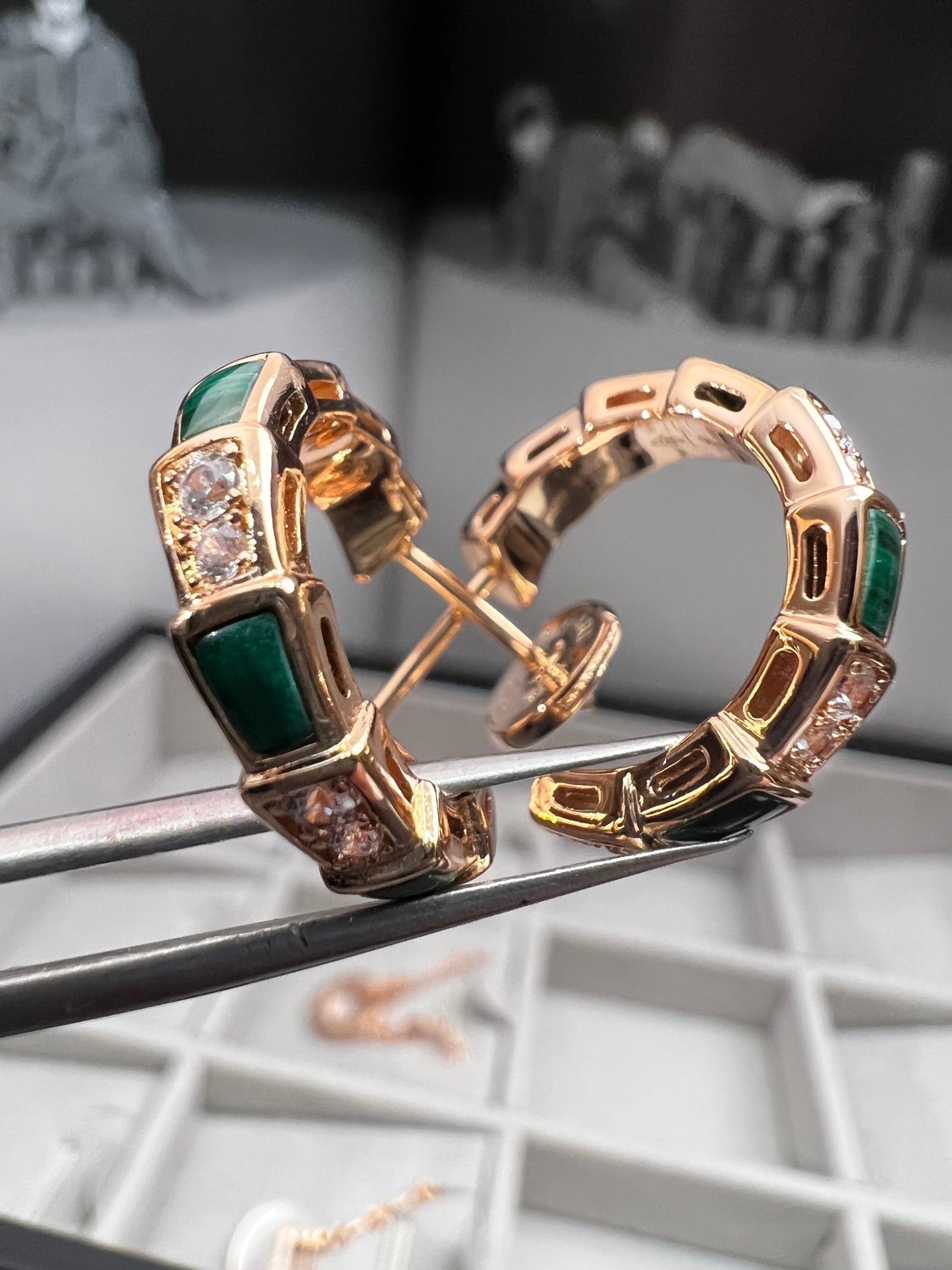 [Luna Brilliance]SERPENTI MALACHITE PINK GOLD EARRINGS