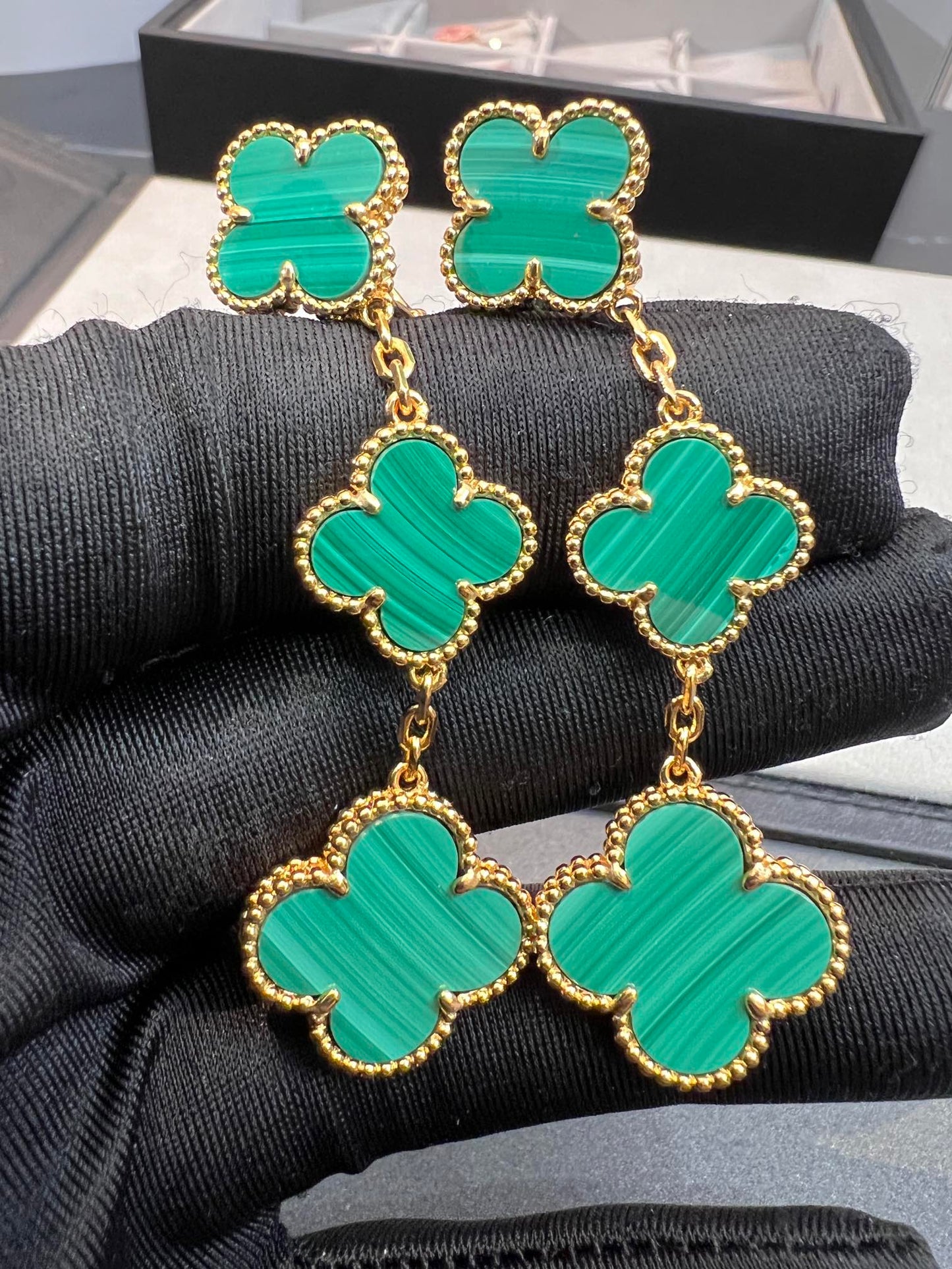 [Luna Brilliance]CLOVER MALACHITE 3 MOTIFS GOLD
