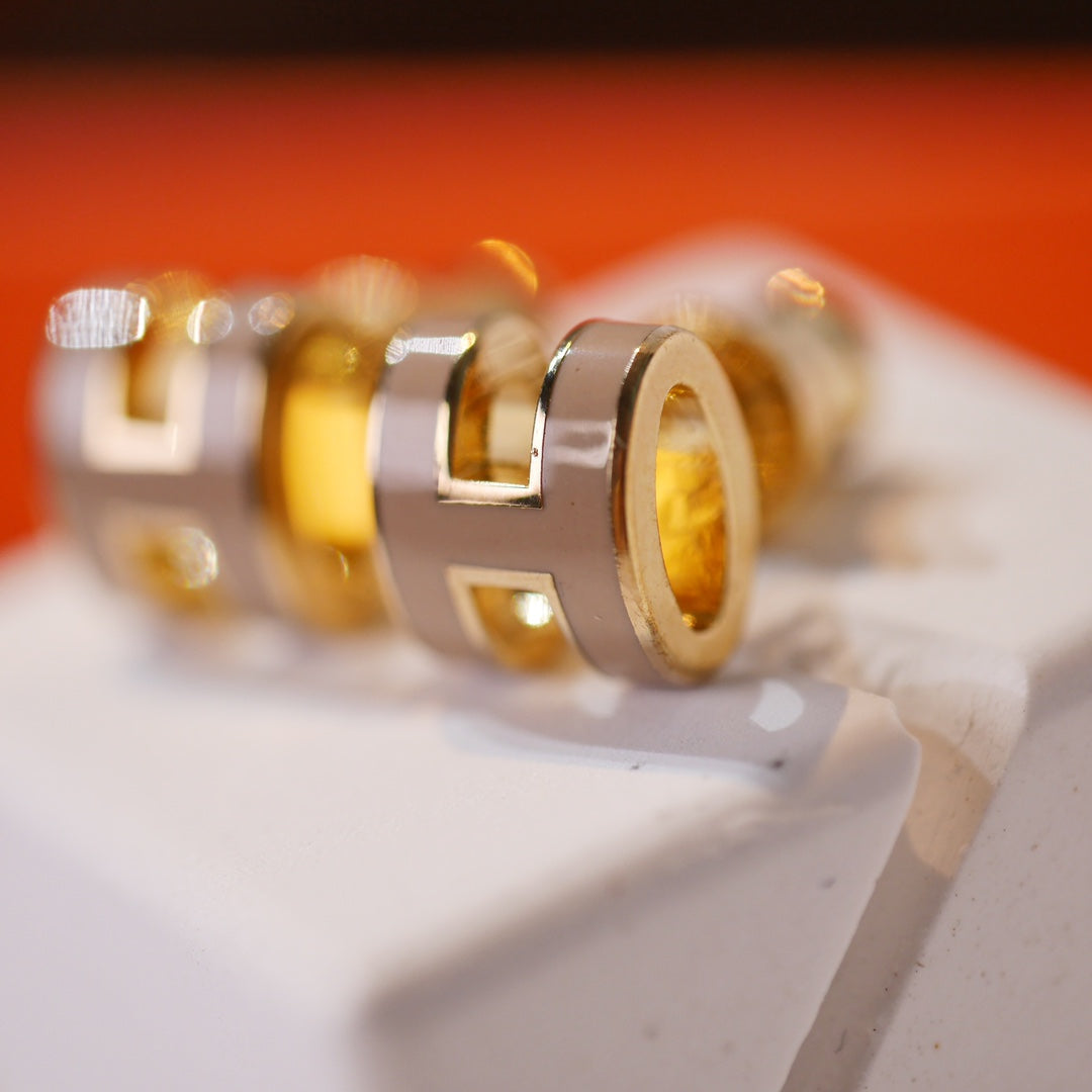 [Luna Brilliance]MINI POP H GOLD EARRINGS GREY