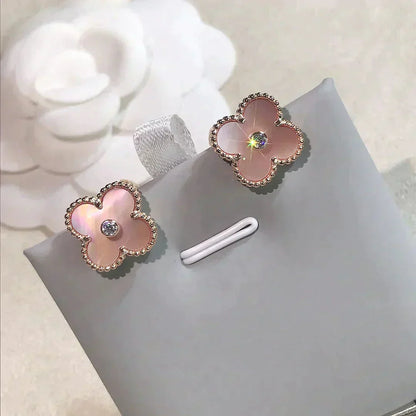 [Luna Brilliance]CLOVER MEDIUM 1 MOTIFS  PINK MOP DIAMOND EARRINGS