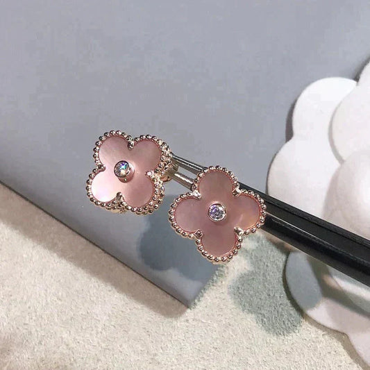 [Luna Brilliance]CLOVER MEDIUM 1 MOTIFS  PINK MOP DIAMOND EARRINGS