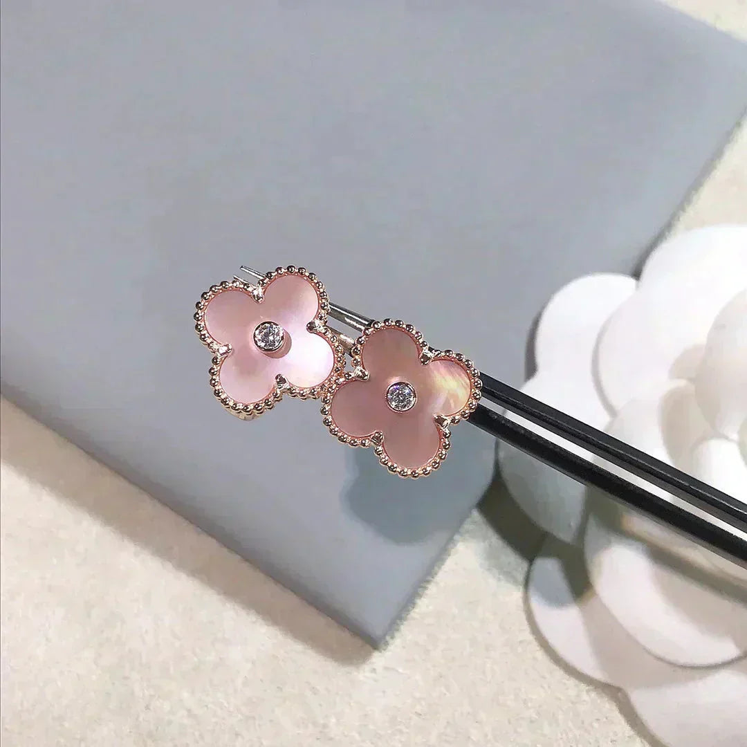 [Luna Brilliance]CLOVER MEDIUM 1 MOTIFS  PINK MOP DIAMOND EARRINGS
