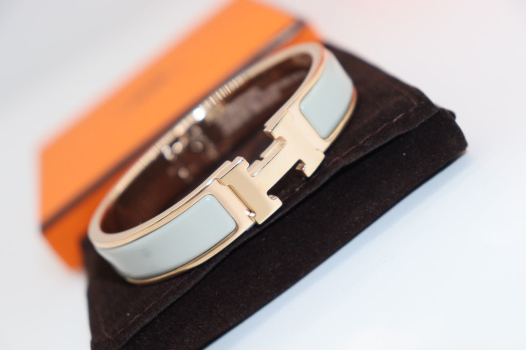 [Luna Brilliance]H LIGHT BLUE BRACELET