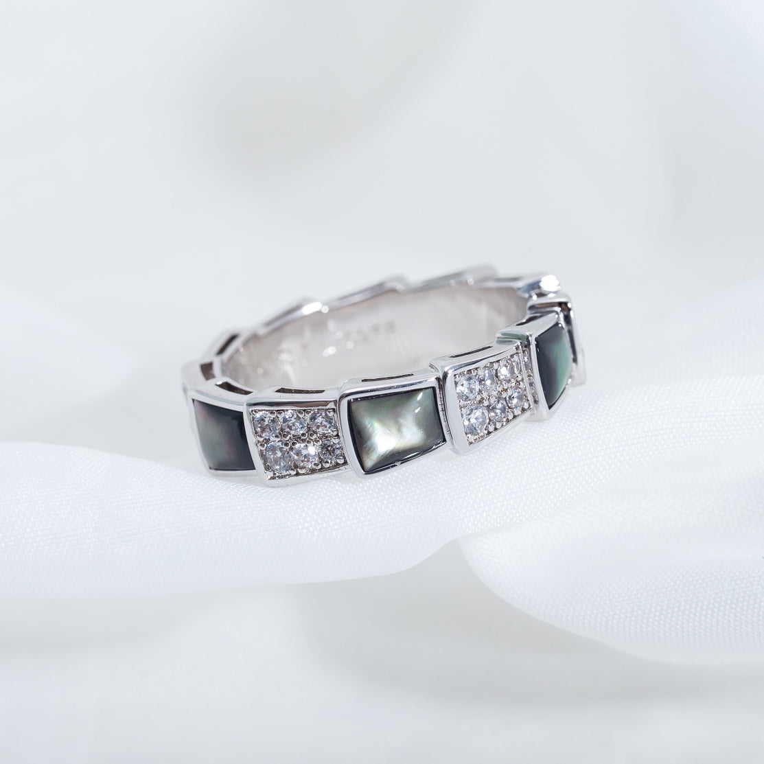 [Luna Brilliance]SERPENTI RING SILVER DIAMOND BLACK MOP 4MM