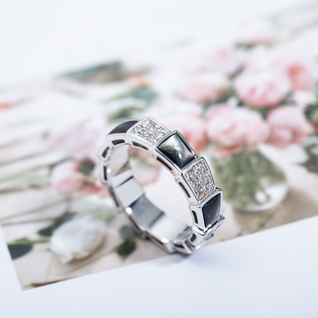 [Luna Brilliance]SERPENTI RING SILVER DIAMOND BLACK MOP 4MM