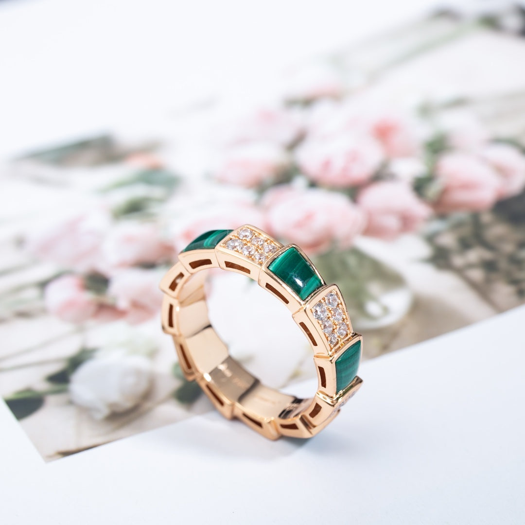 [Luna Brilliance]SERPENTI RING PINK GOLD MALACHITE DIAMOND PAVED 4MM
