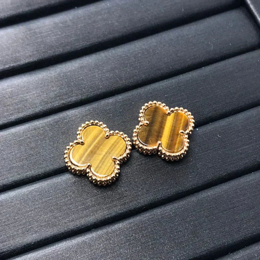 [Luna Brilliance]CLOVER MEDIUM 1 MOTIFS TIGER EYE EARRINGS