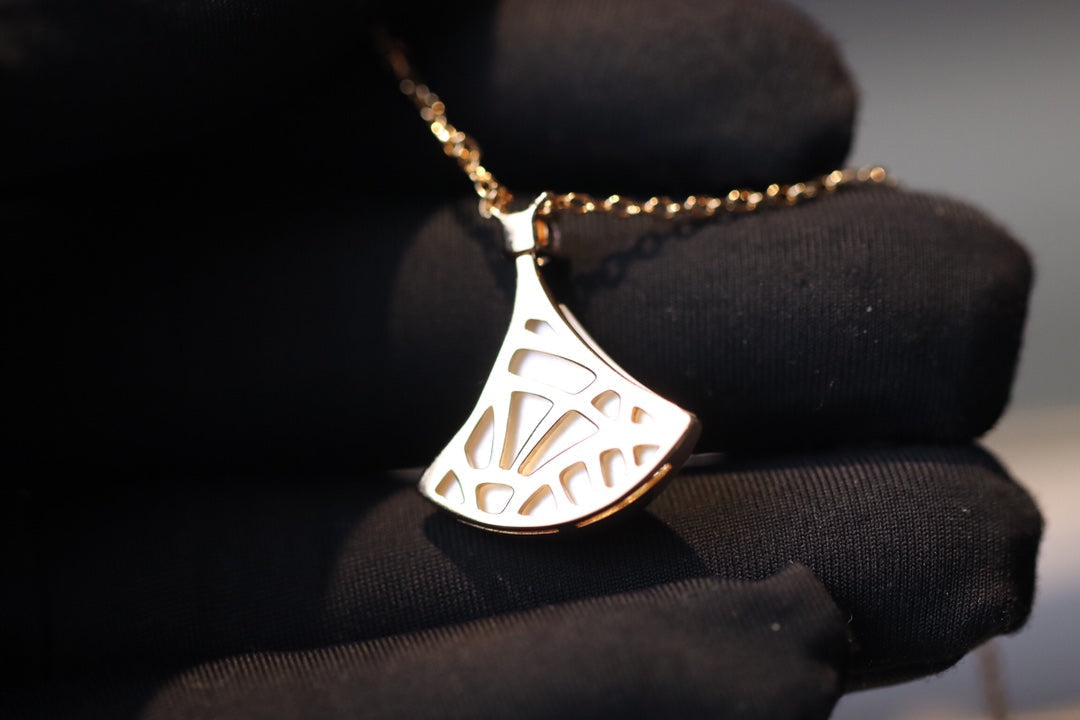 [Luna Brilliance]DREAM NECKLACE WHITE MOP PINK GOLD 1 DIAMOND