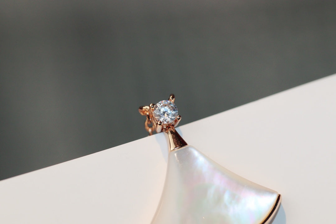 [Luna Brilliance]DREAM NECKLACE WHITE MOP PINK GOLD 1 DIAMOND