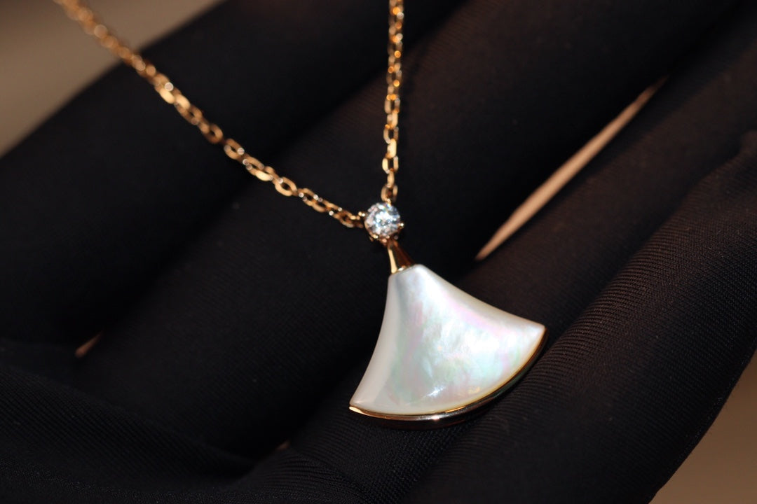 [Luna Brilliance]DREAM NECKLACE WHITE MOP PINK GOLD 1 DIAMOND