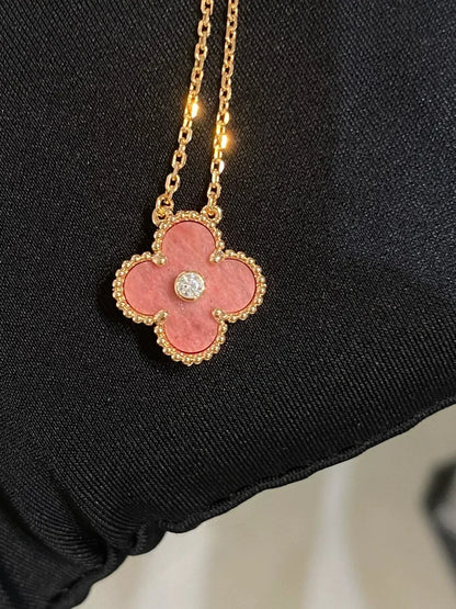 [Luna Brilliance]CLOVER 15MM DIAMOND RHODONITE NECKLACE