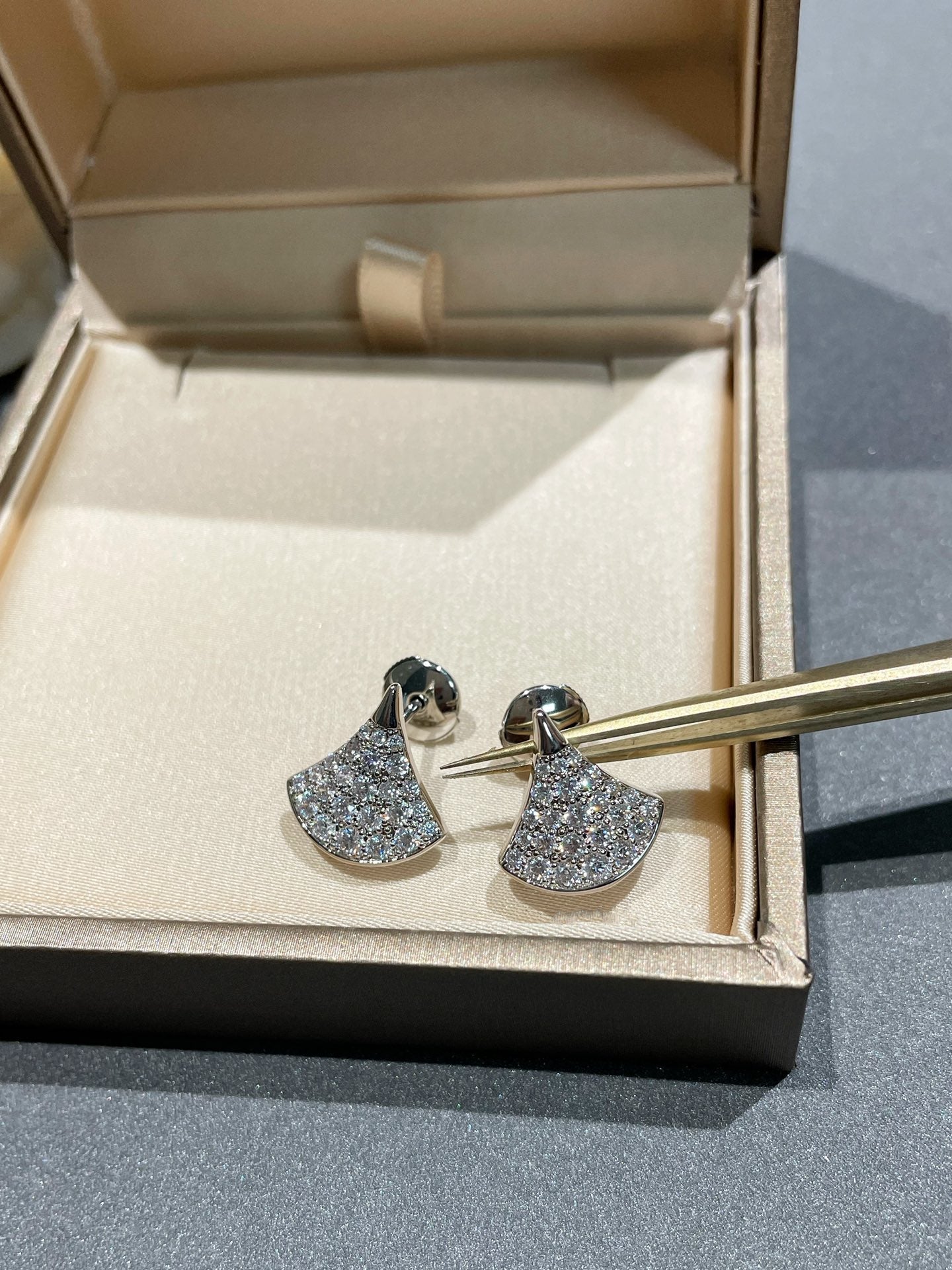 [Luna Brilliance]DREAM STUD EARRINGS DIAMOND