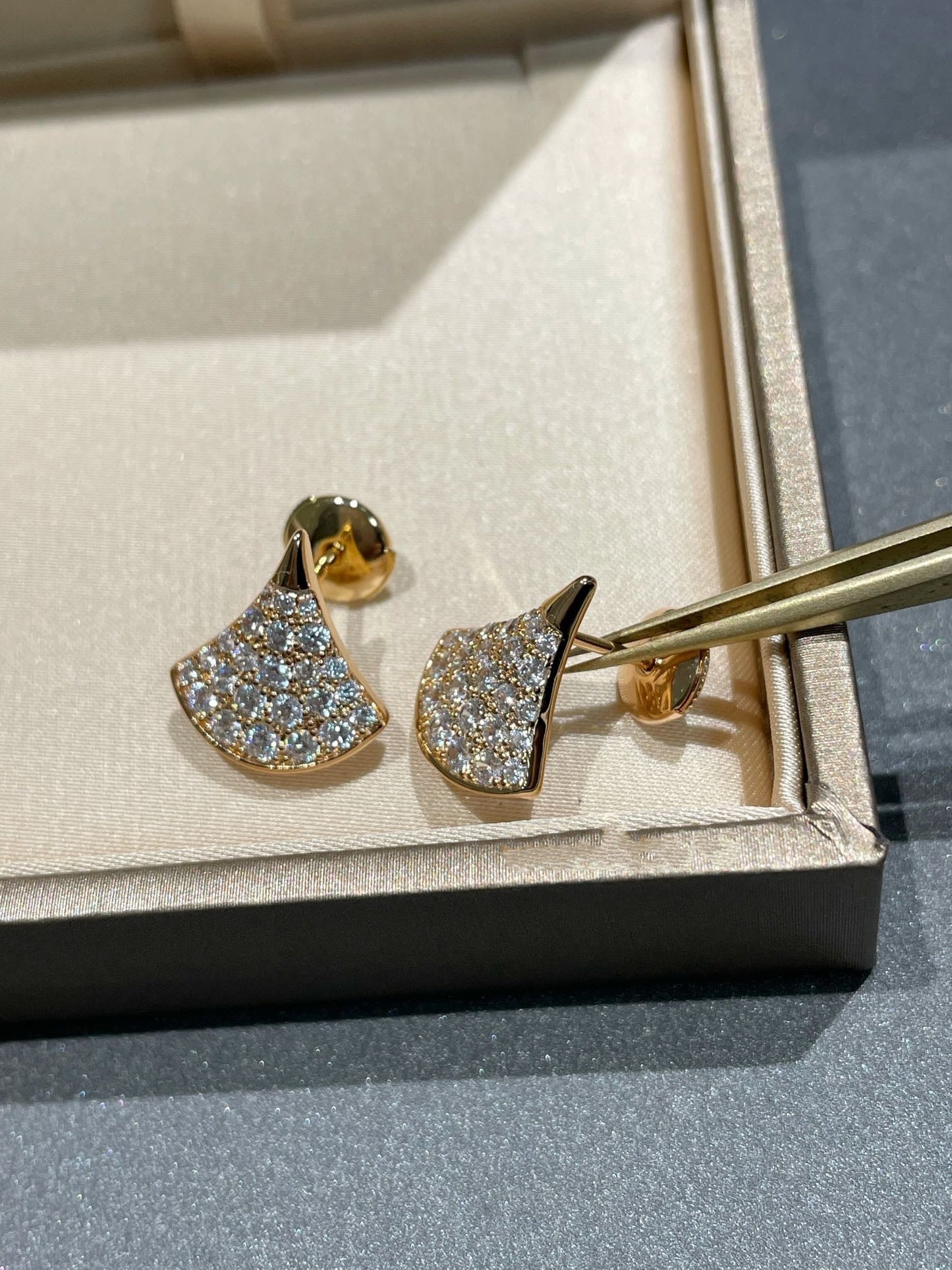 [Luna Brilliance]DREAM STUD EARRINGS DIAMOND
