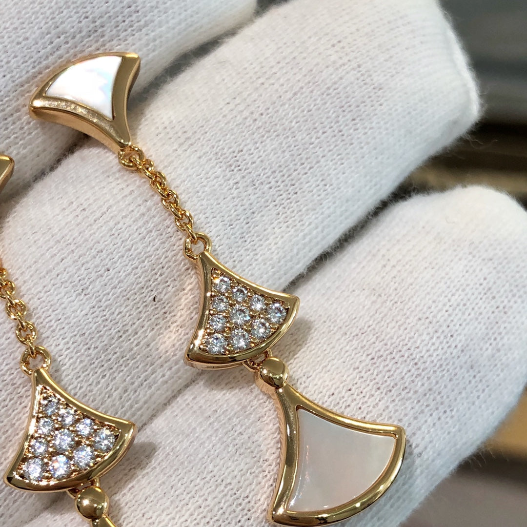 [Luna Brilliance]DREAM EARRINGS 3 MOTIFS DIAMOND MOP PINK GOLD