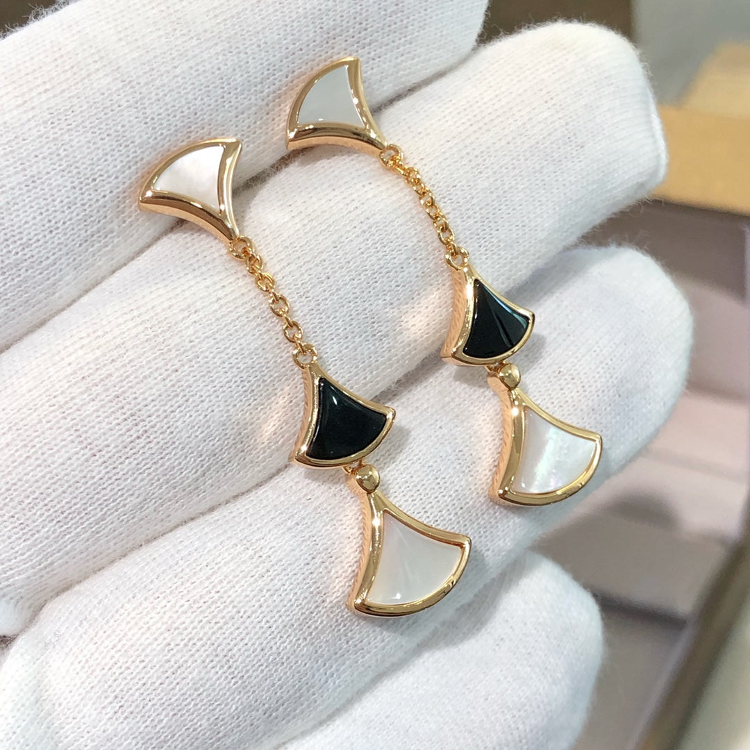 [Luna Brilliance]DREAM EARRINGS 3 MOTIFS ONYX MOP PINK GOLD