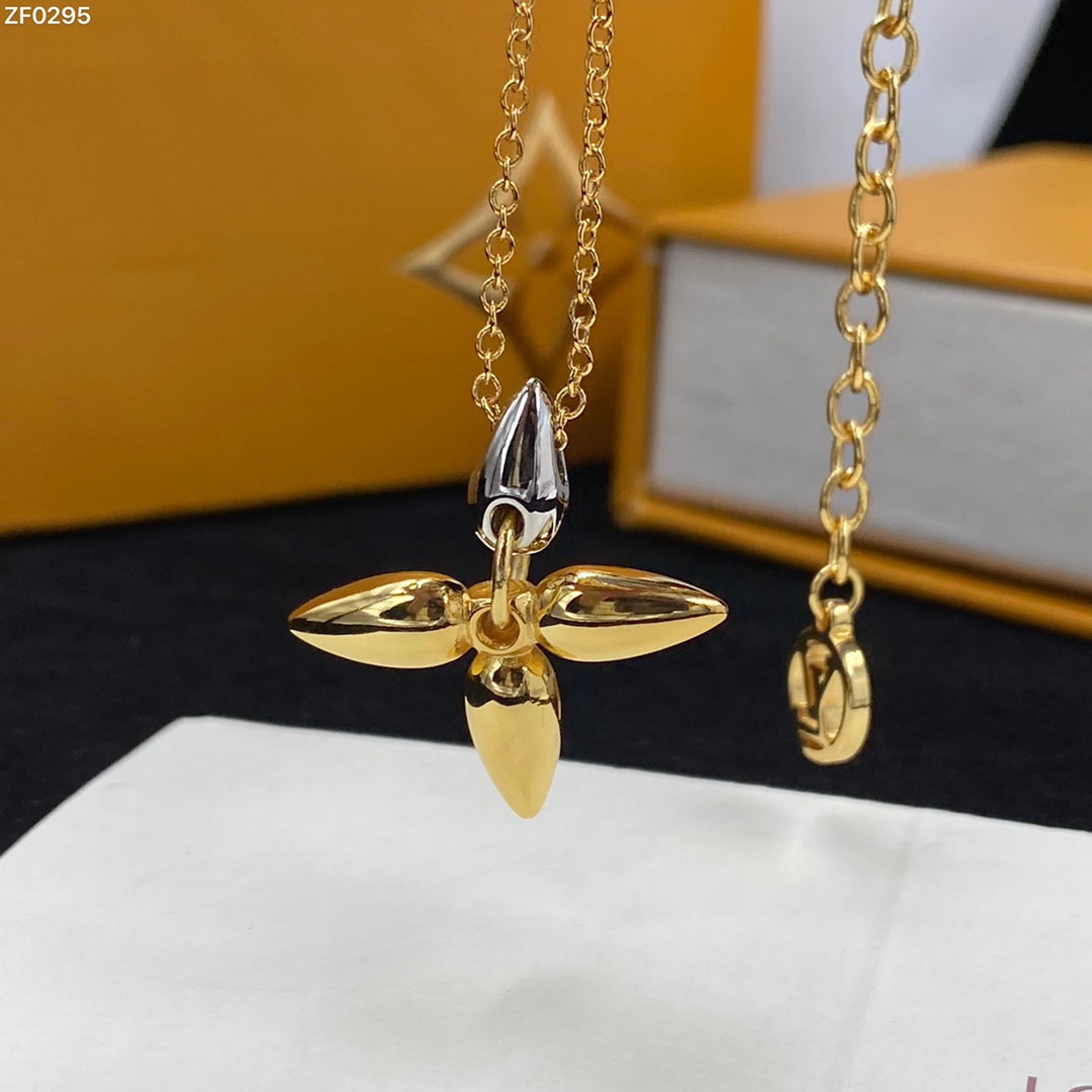 [Luna Brilliance]LOUISETTE PEDANT GOLD NECKLACE