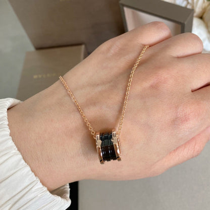 [Luna Brilliance]ZERO 1 BLACK CERAMIC PINK GOLD NECKLACE