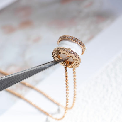 [Luna Brilliance]ZERO 1 WHITE CERAMIC PINK GOLD DIAMOND NECKLACE