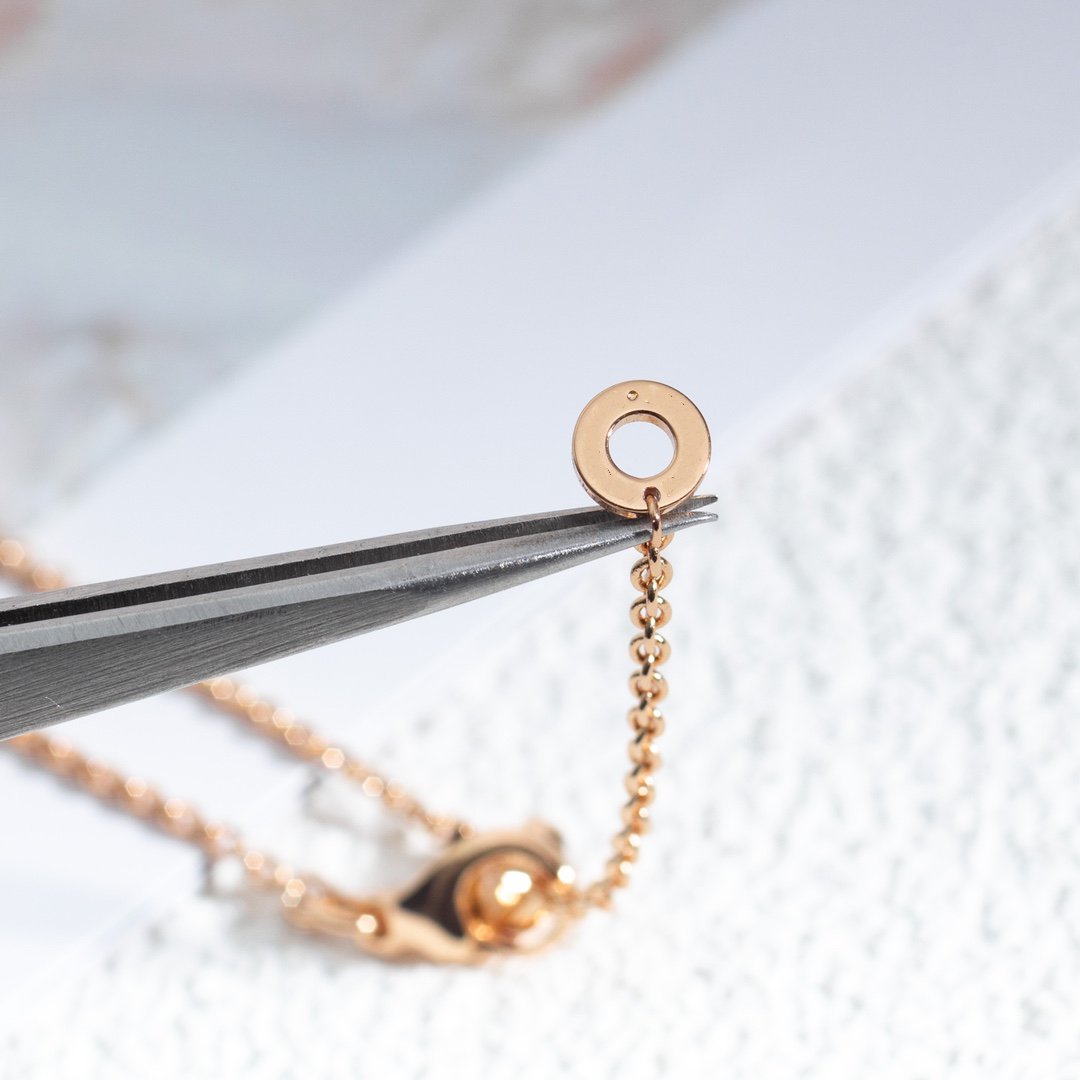 [Luna Brilliance]ZERO 1 WHITE CERAMIC PINK GOLD DIAMOND NECKLACE