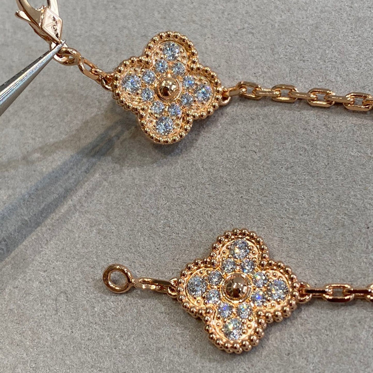 [Luna Brilliance]CLOVER 5 MOTIFS  FULL DIAMOND BRACELET