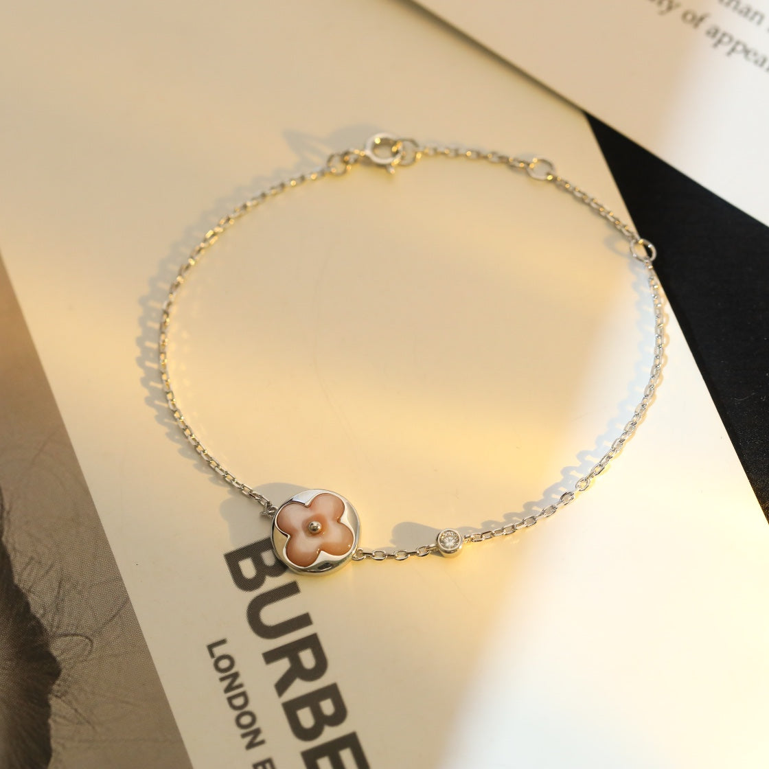 [Luna Brilliance]SUN MOTIF PINK MOP SILVER BRACELET