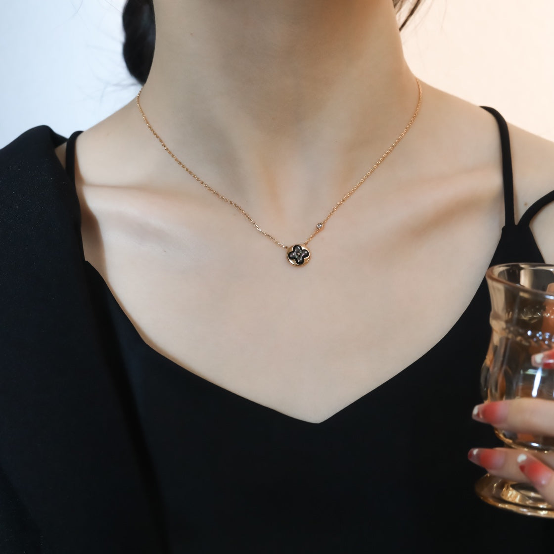 [Luna Brilliance]SUN PEDANT PINK GOLD 1 DIAMOND NECKLACE