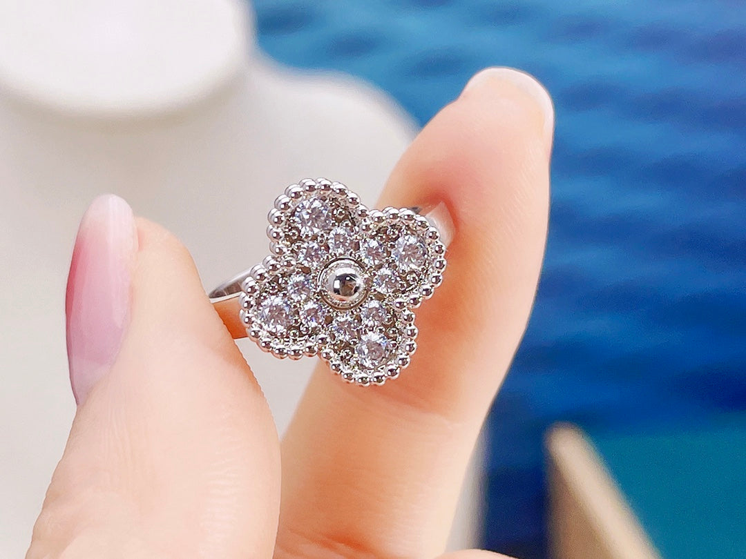[Luna Brilliance]CLOVER DIAMOND RING