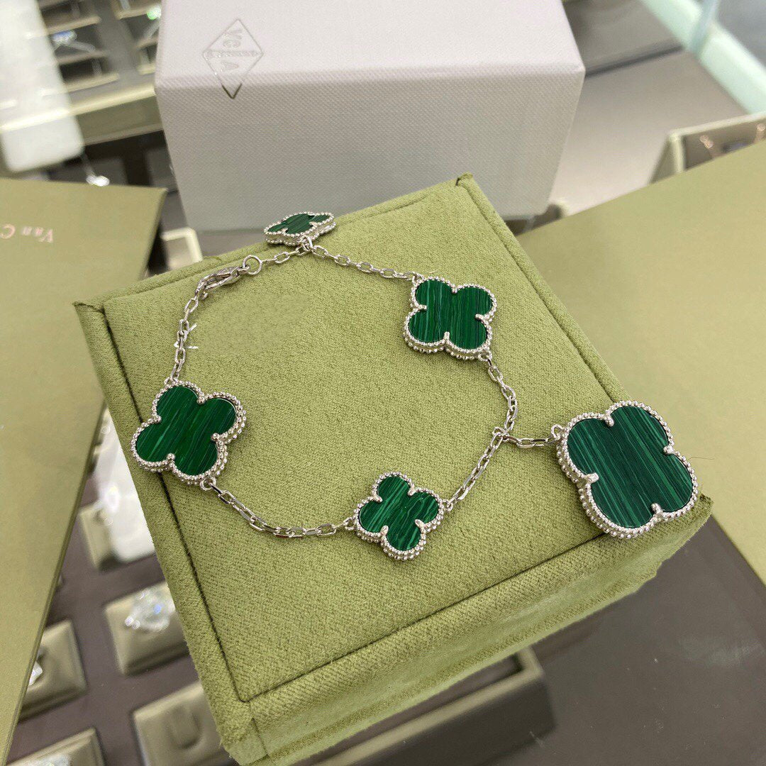 [Luna Brilliance]CLOVER 5 MOTIFS SIVLER MALACHITE BRACELET