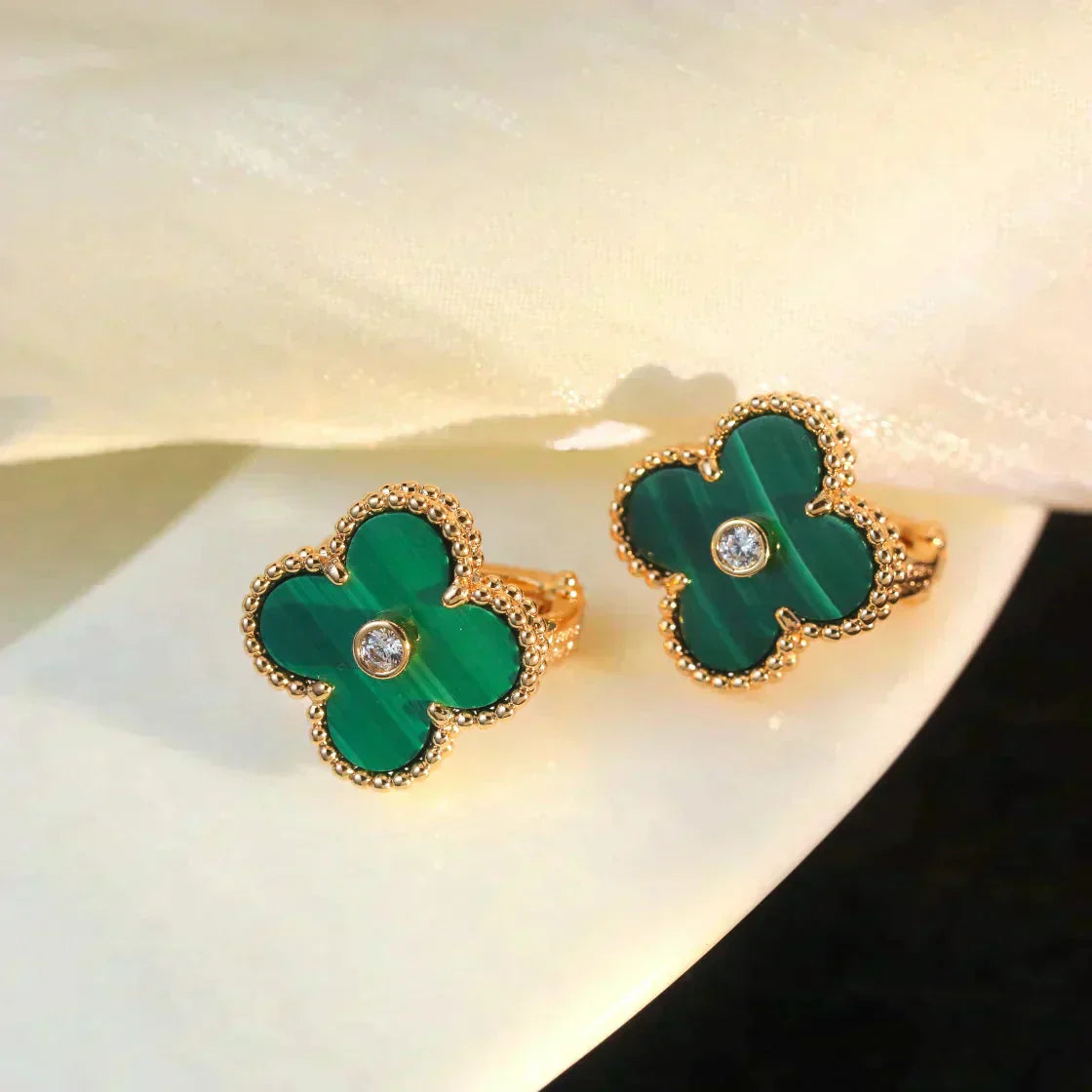 [Luna Brilliance]CLOVER MEDIUM 1 MOTIFS MALACHITE DIAMOND EARRINGS