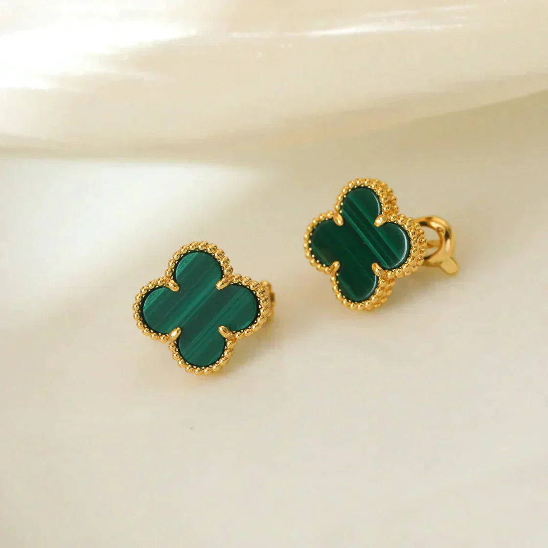 [Luna Brilliance]CLOVER MEDIUM 1 MOTIFS MALACHITE  EARRINGS