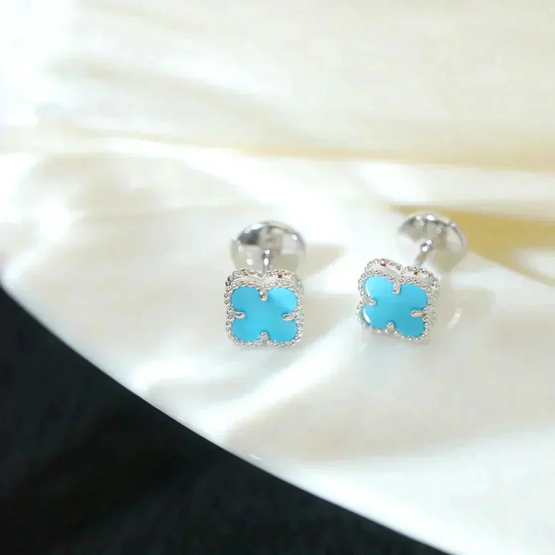 [Luna Brilliance]CLOVER MINI 9.5MM ONYX STUD EARRINGS SILVER