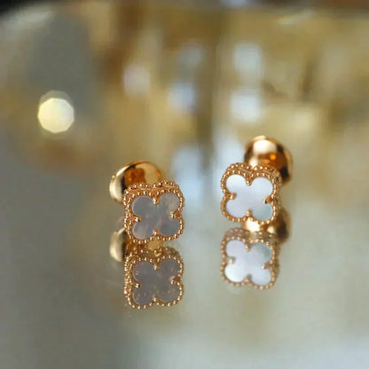 [Luna Brilliance]CLOVER MINI 9.5MM WHITE MOP EARRINGS