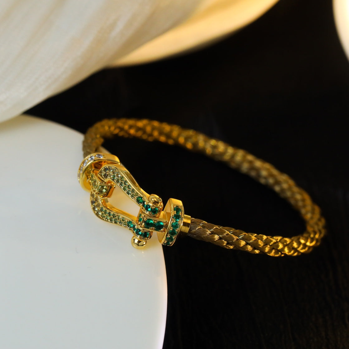 [Luna Brilliance]FORCE 10 GOLD GREEN DIAMOND PAVED