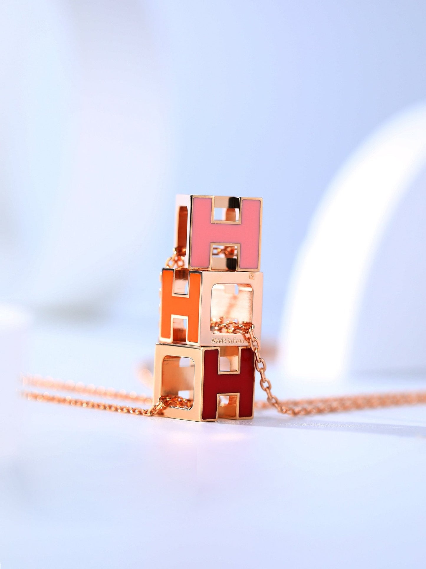 [Luna Brilliance]H CAGE PINK GOLD NECKLACE