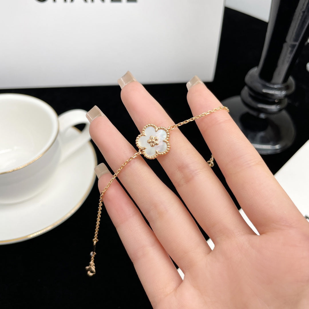 [Luna Brilliance]LUCKY SPRING ROSE GOLD MOP BRACELET