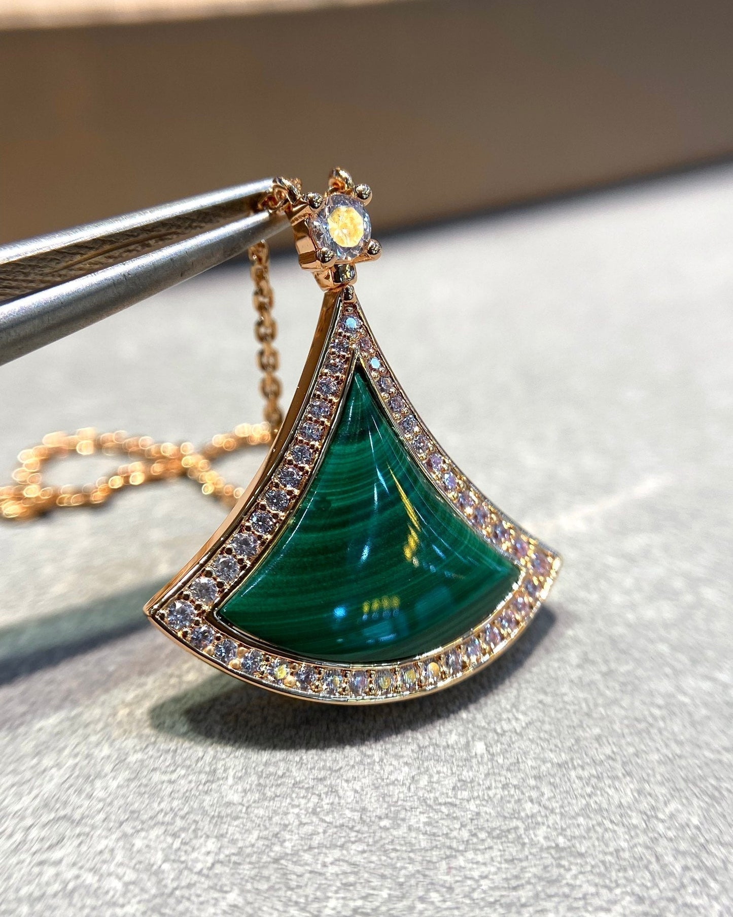 [Luna Brilliance]DREAM MALACHITE DIAMOND PAVED PINK GOLD NECKLACE