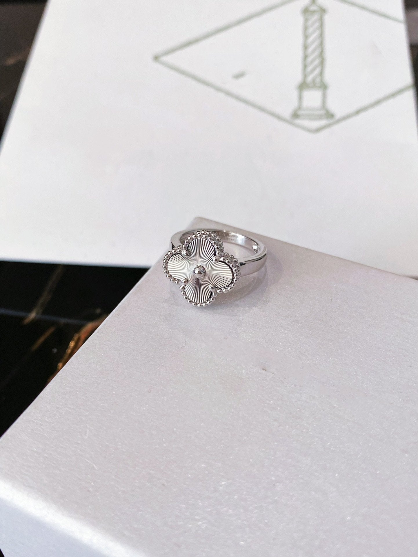 [Luna Brilliance]CLOVER SILVER RING