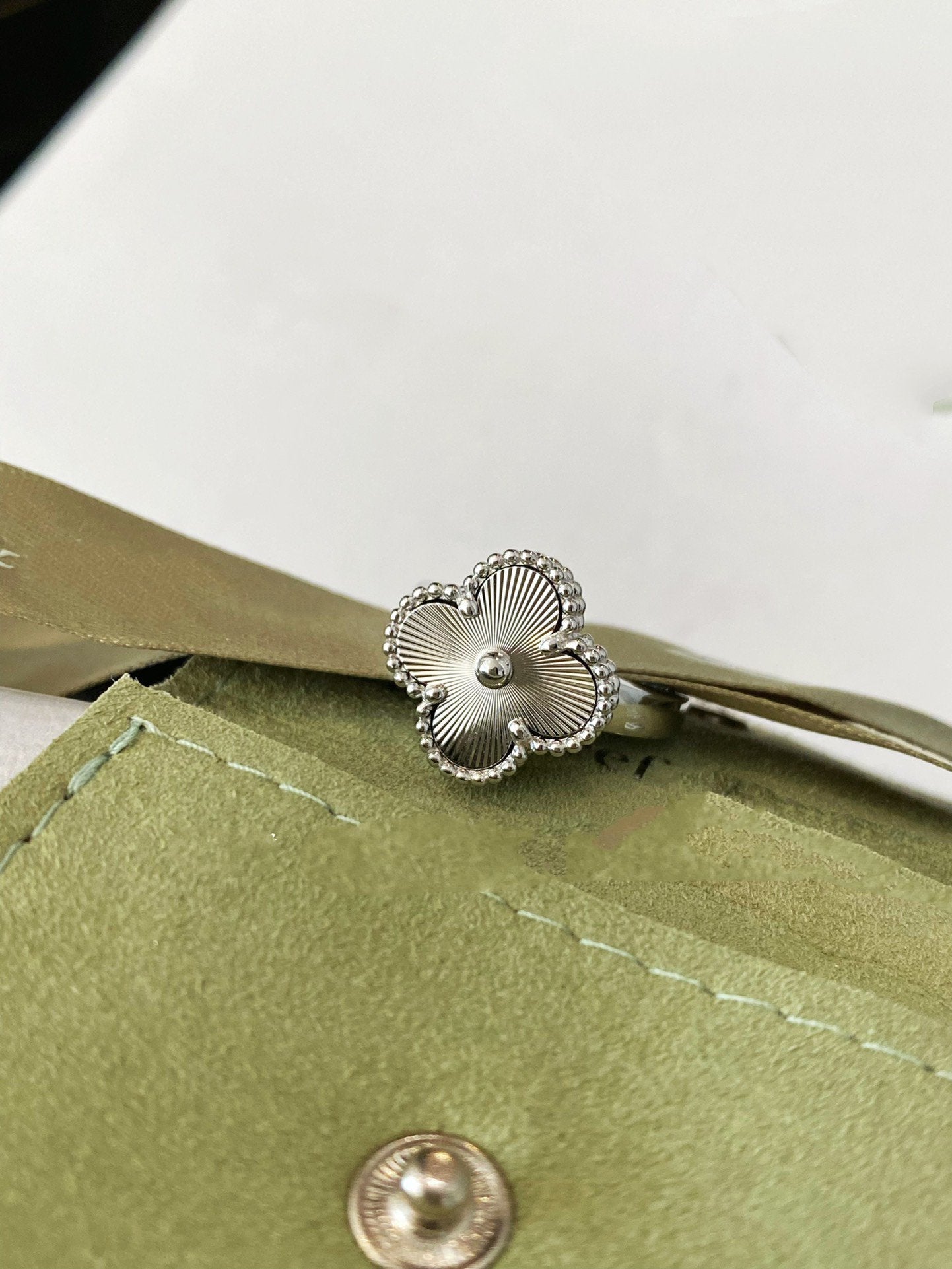 [Luna Brilliance]CLOVER SILVER RING