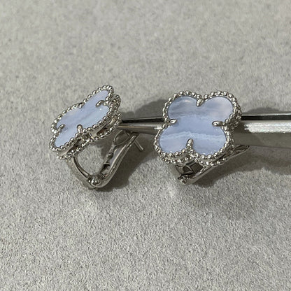 [Luna Brilliance]CLOVER CHALCEDONY SILVER STUD EARRINGS