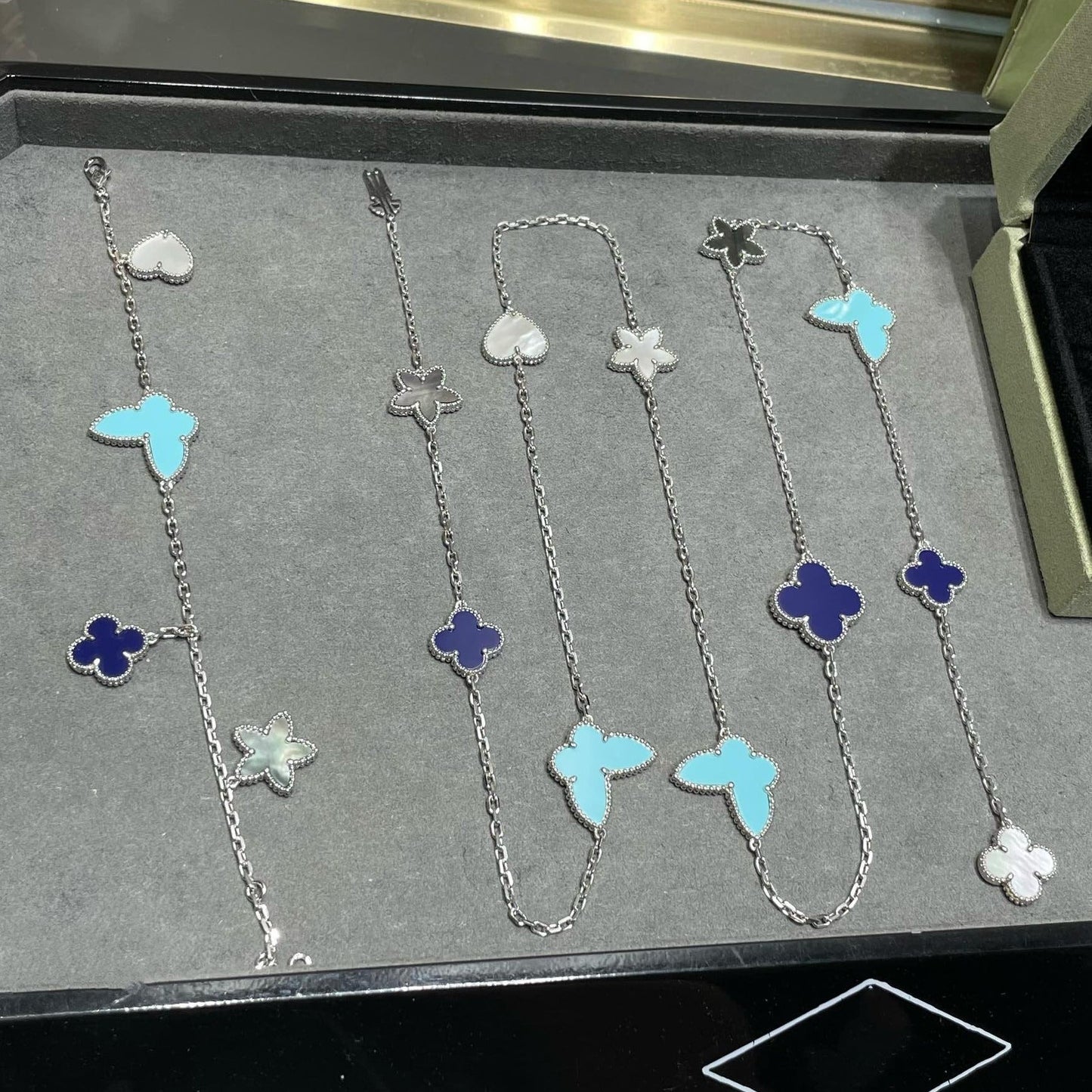 [Luna Brilliance]LUCKY CLOVER SILVER 11 MOTIF NECKLACE