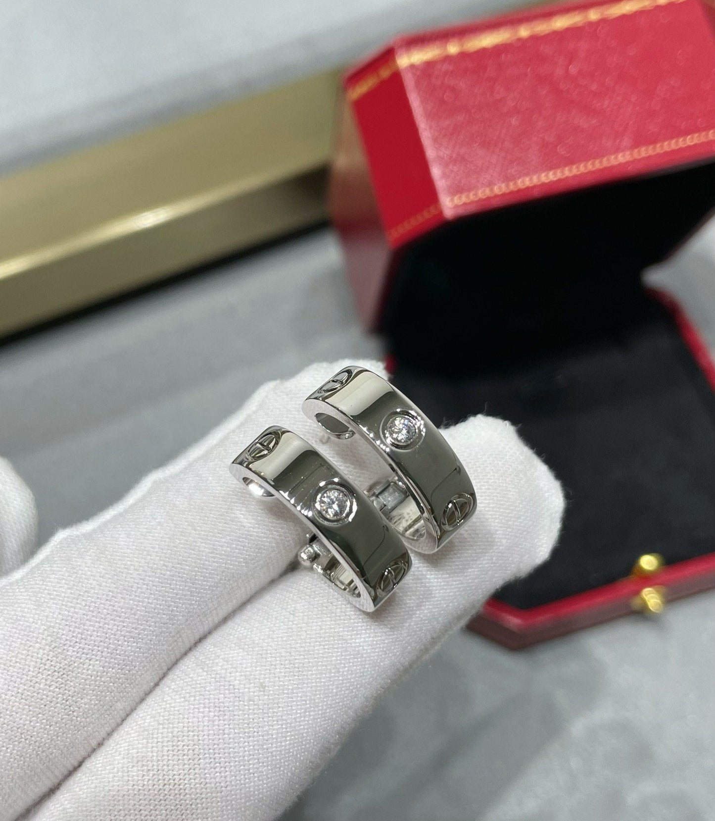 [Luna Brilliance]LOVE 5.5MM 1 DIAMOND EARRINGS