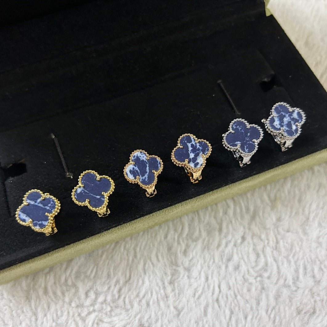 [Luna Brilliance]CLOVER PIETERSITE MEDIUM STUD EARRINGS