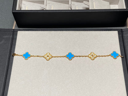[Luna Brilliance]CLOVER 5 MOTIF BLUE CHALCEDONY DIAMOND GOLD BRACELET