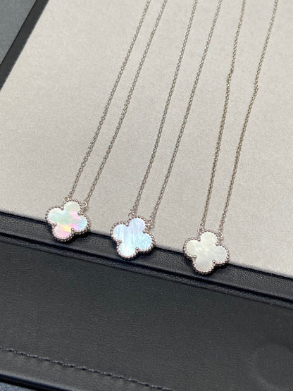[Luna Brilliance]CLOVER MEDIUM SILVER WHITE MOP NECKLACE